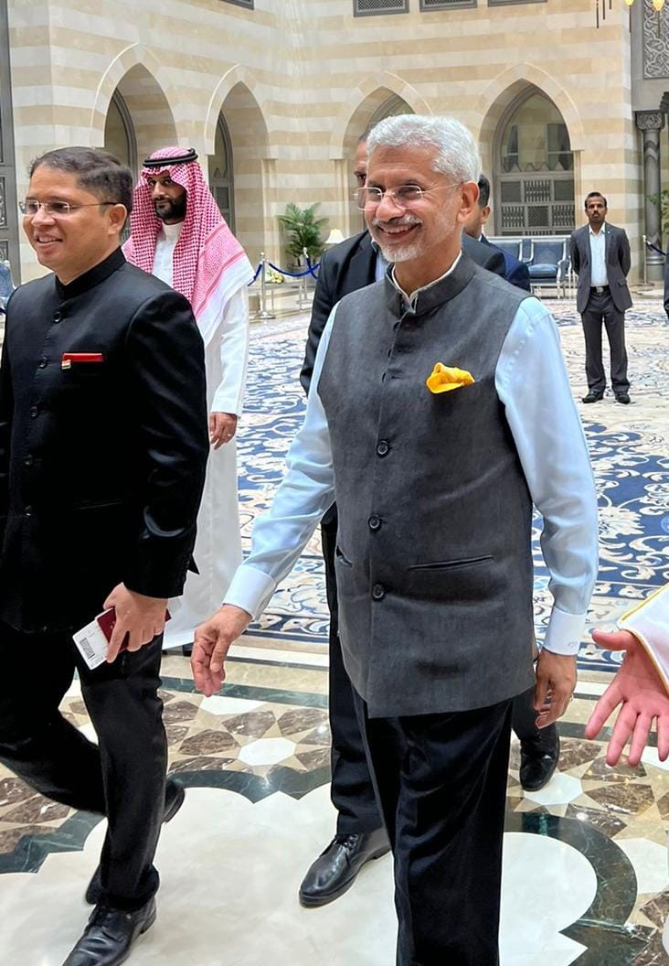 Structured grey bandhgala waistcoat tailored in Raymond Black Jack 140s, worn at a state reception in the Gulf